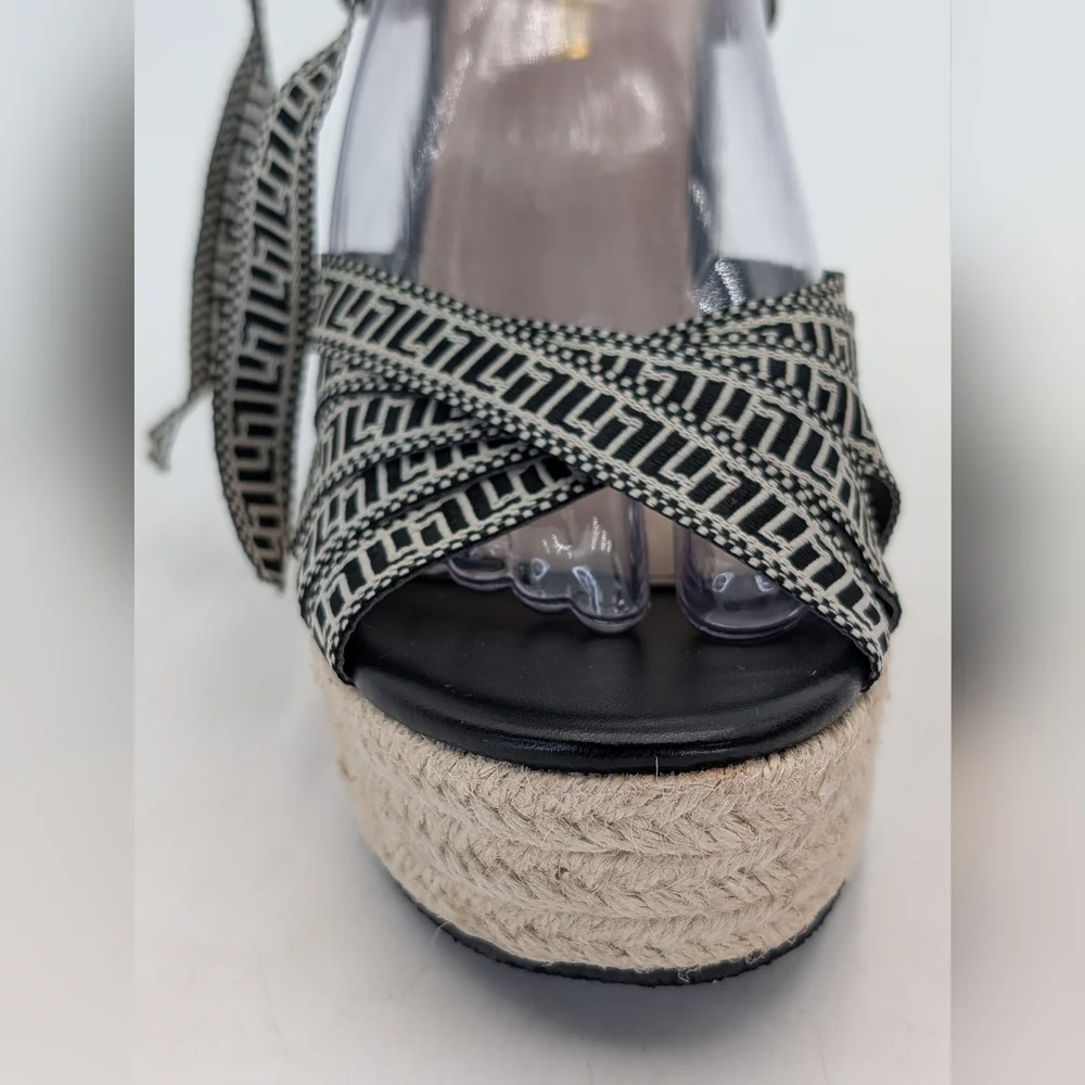 New Fashion Nova Sz 8 Wedge Espadrille Sandals Criss-Cross Straps Black & White
